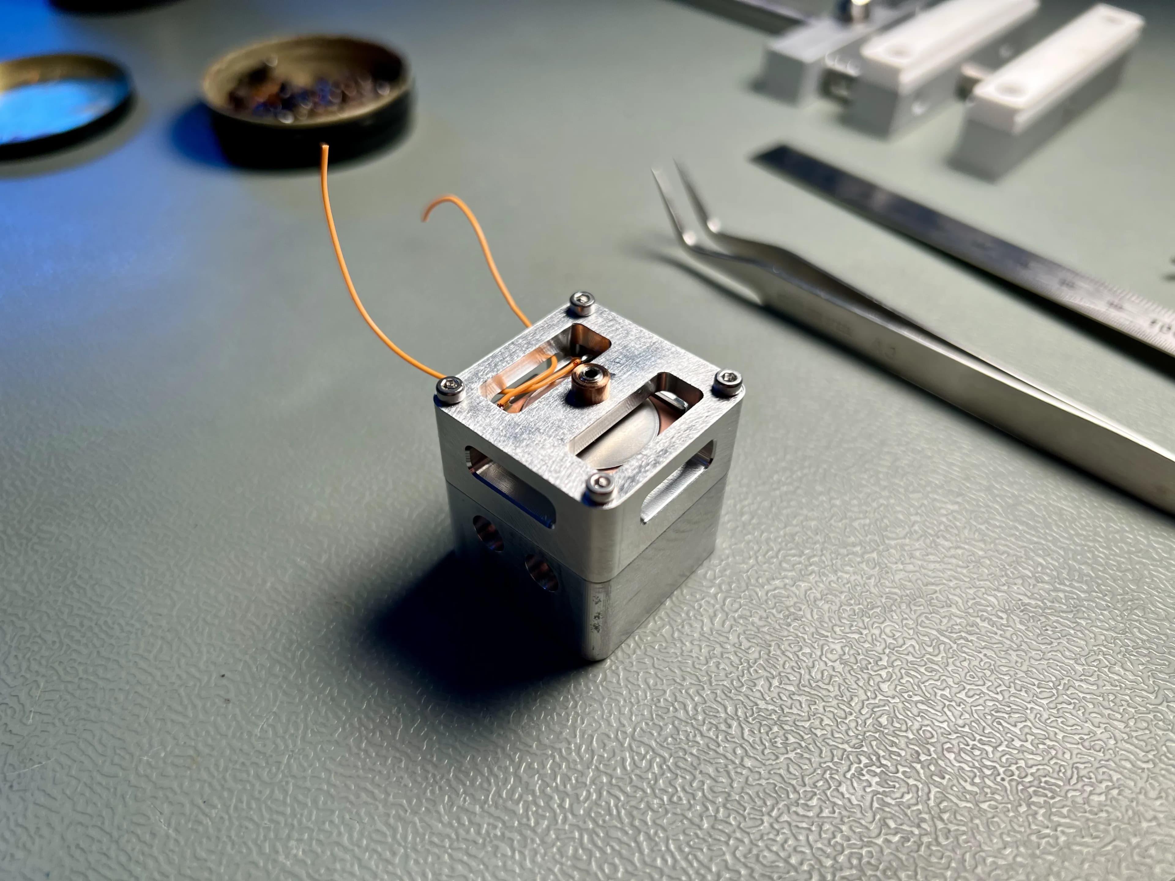 assembly-without-driver